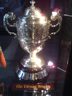 McLaren Receives Dewar Trophy for the P1